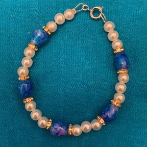 Handmade faux pearl clasp bracelet